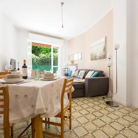 Casaviva- Cozy Patio Flat In Camogli