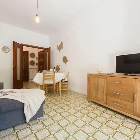 Casaviva- Cozy Patio Flat In *